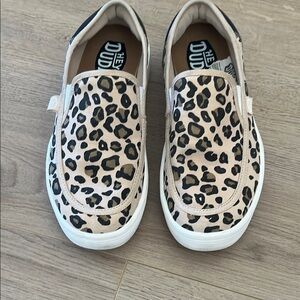 Women’s slip on shoes